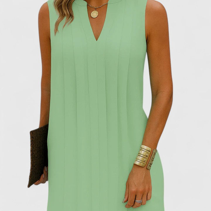 Clarhild | Elegante Flatterende Jurk Met V-Hals