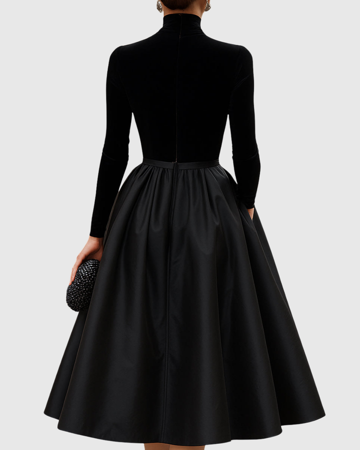 Aradia | Elegante Zwarte Fluwelen En Satijnen Midi Jurk