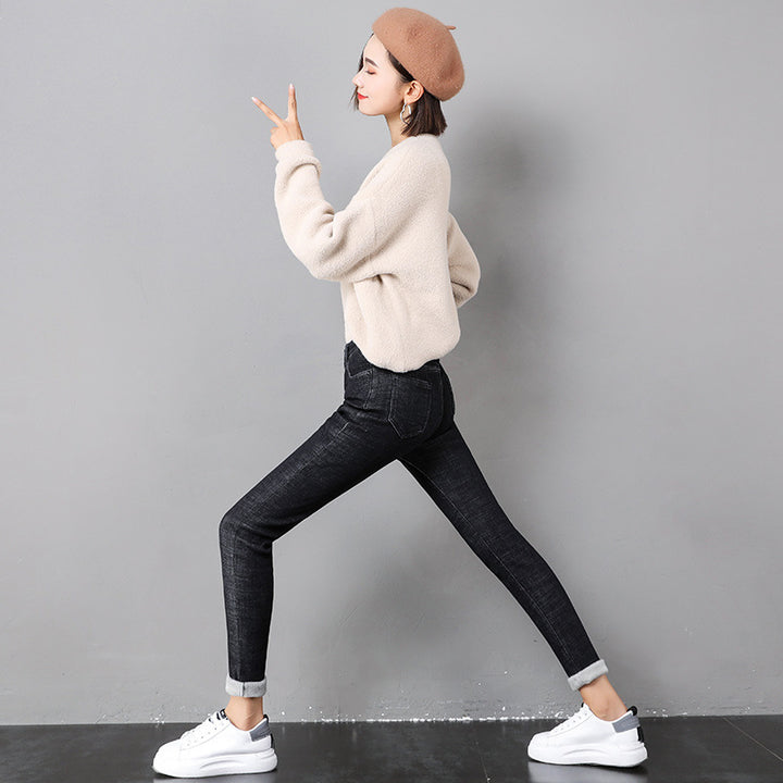 Vrouw in gevoerde skinny jeans