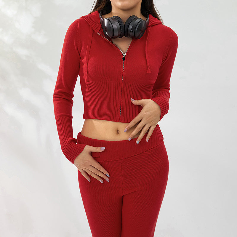 Gebreid setje met hoodie en flared broek
