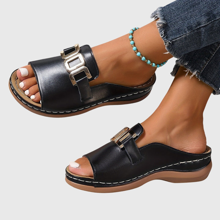 Kathryn | Comfortabele Gespsandalen