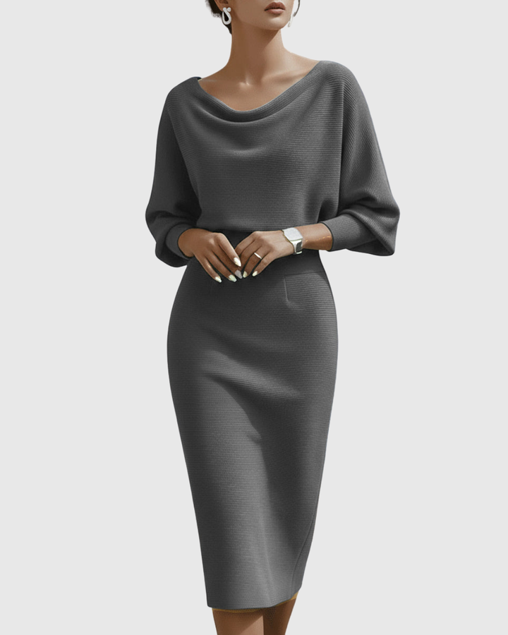 Ismeria | Witte Gedrapeerde Batwing Midi Jurk