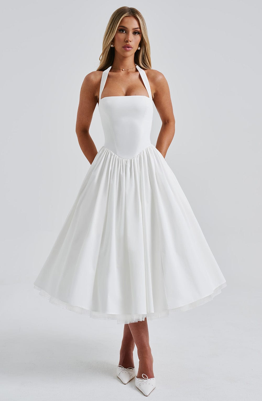 Chloe | Dames Bruiloft Gast Halter Midi Jurk