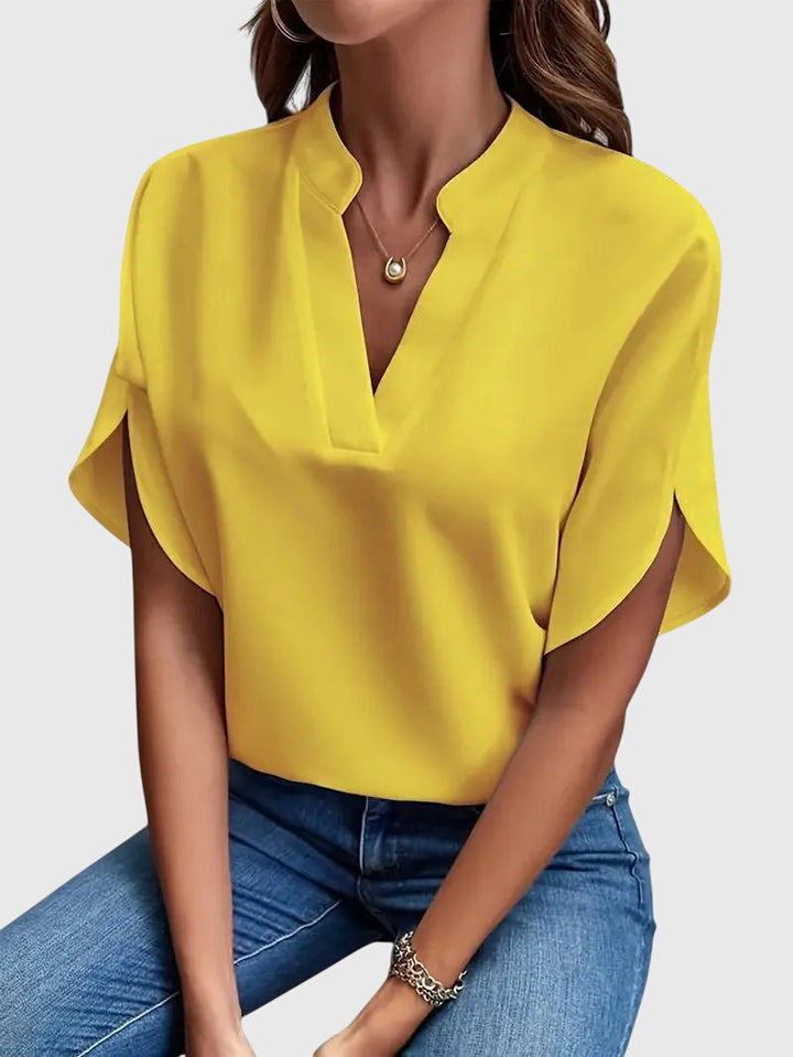 Beatrix | Zachte en Elegante V-Hals Shirt