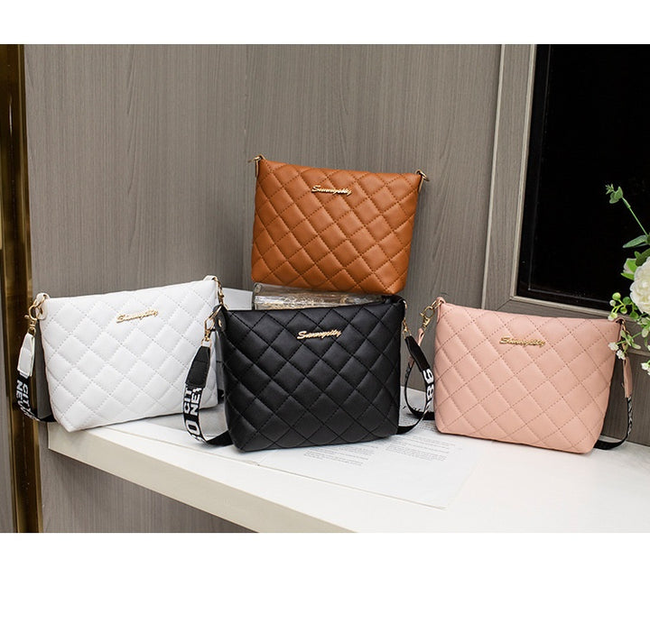 Zwart gewatteerd crossbody tasje met brede band