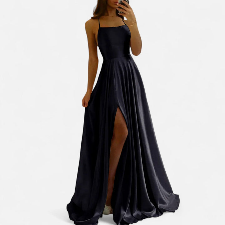 Margaret | Dames Moderne Pas Satin Split Maxi Jurk