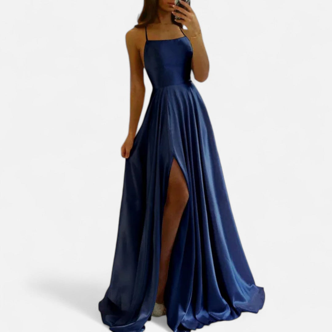 Margaret | Dames Moderne Pas Satin Split Maxi Jurk