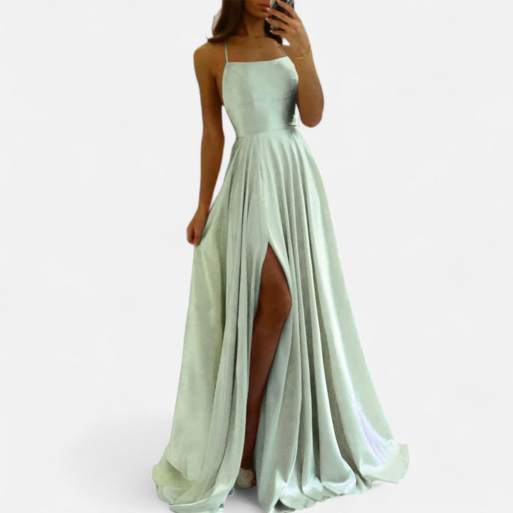 Margaret | Dames Moderne Pas Satin Split Maxi Jurk